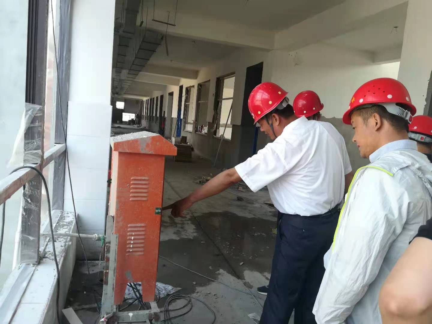 恒馨小学1.jpg 恒馨小学1.jpg